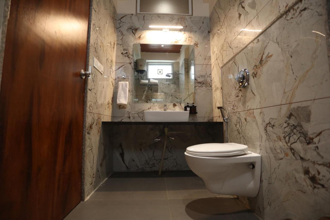 Chandan Kasturi Resort Dariāwad 외부 사진