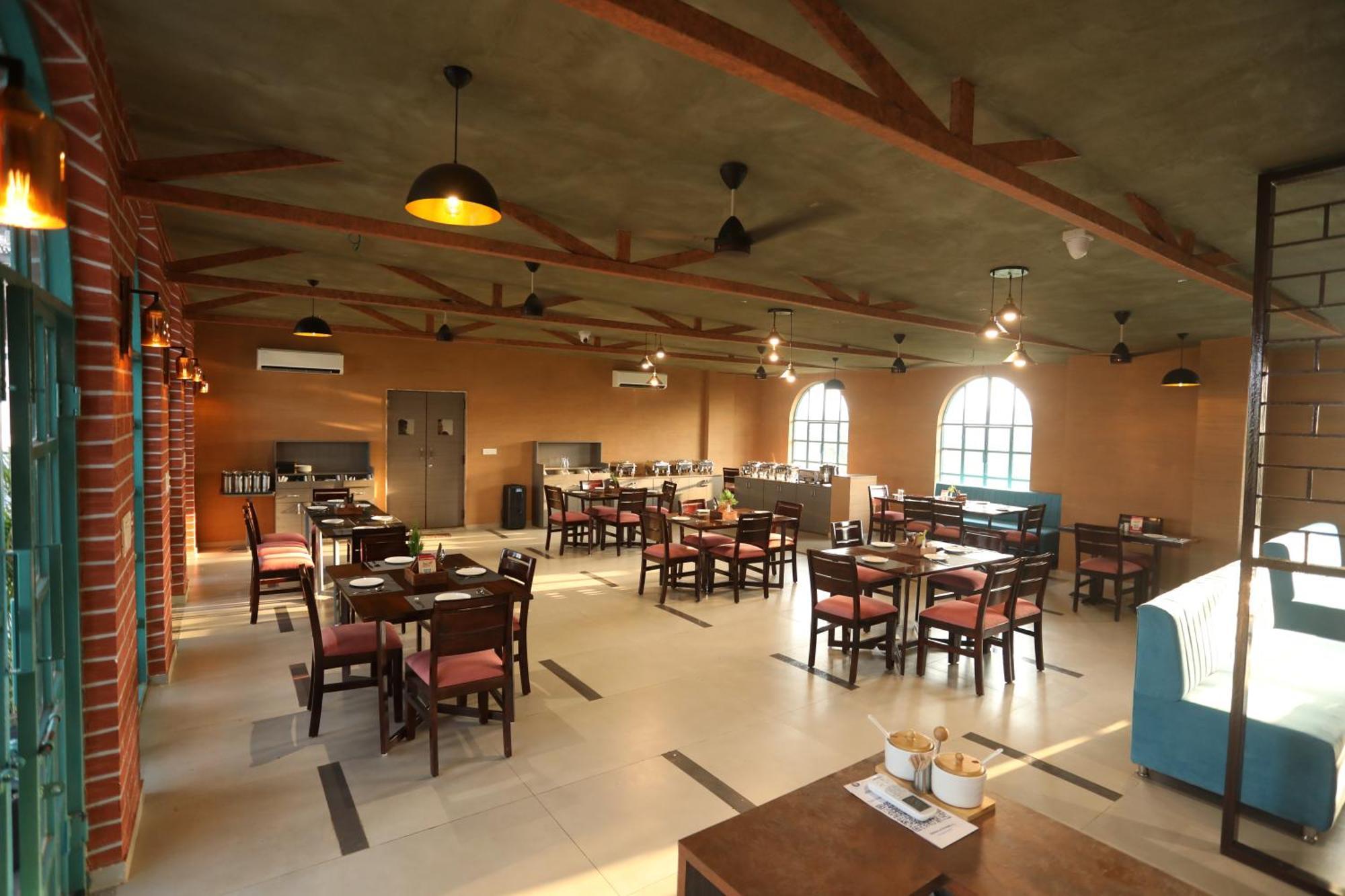 Chandan Kasturi Resort Dariāwad 외부 사진